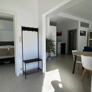 https://superbe-appartement-lumineux-super-bien-quip-avec-wifi.brusselshotelsbook.com