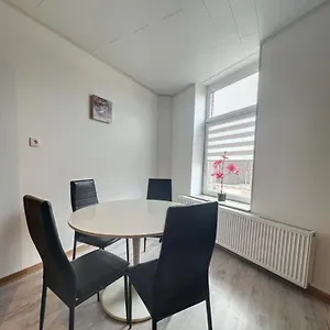 Charbonnel 1 B Charleroi-airport Appartement